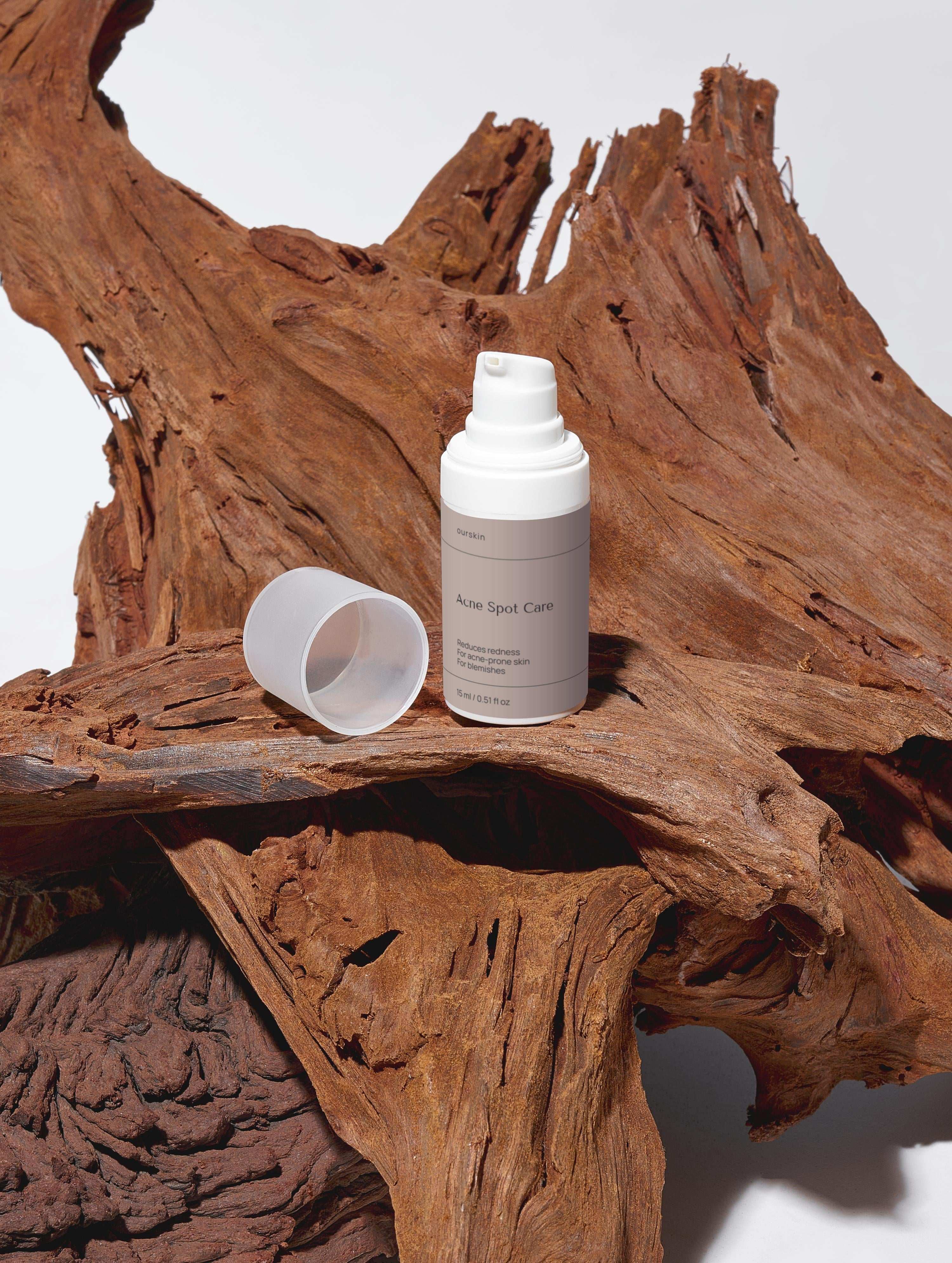 Acne Spot Care serum with 2% salicylic acid and 3% tea tree oil for reducing blemishes and redness on acne-prone skin